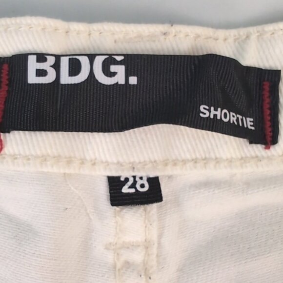 3/$20 BDG Urban Outfitters Mid Rise Shortie Shorts White Denim Jean Stretch - Picture 6 of 14